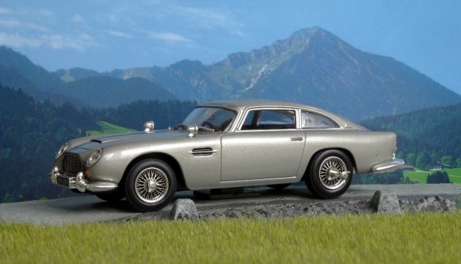 The Evolution of the Aston Martin DB5: A Timeless Classic in Automobilia