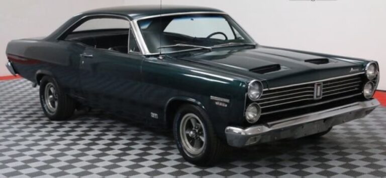 The Evolution of the Mercury Comet: A Classic American Compact