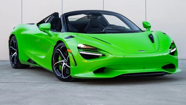 The Apex of Iteration: Charting the Evolutionary Path to the McLaren 750S