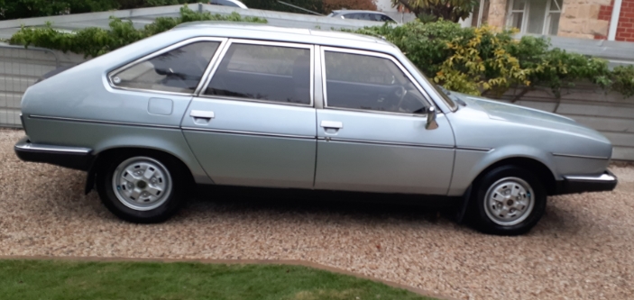 The Renault 30 Evolution: A Bold Bet on Six Cylinders and a Hatchback