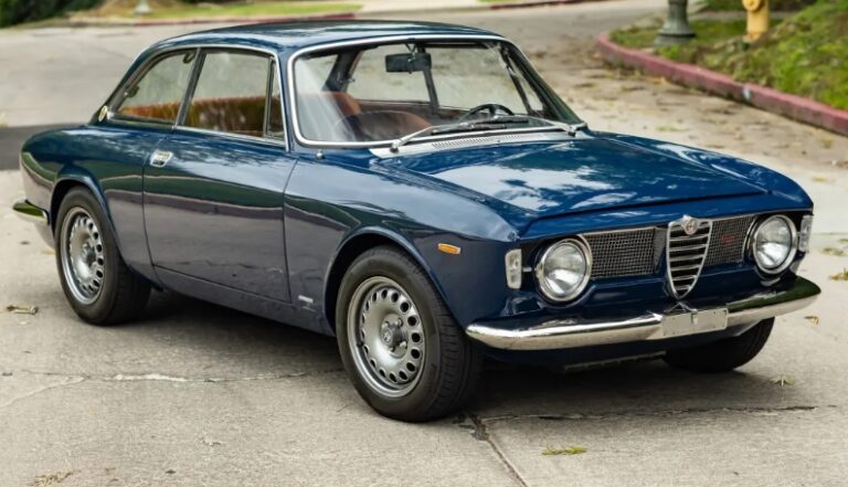 The Sprint of Youth: A Chronicle of the Alfa Romeo Junior