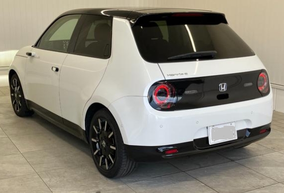 The Little Electric Icon: Tracing the Evolution of the Honda e