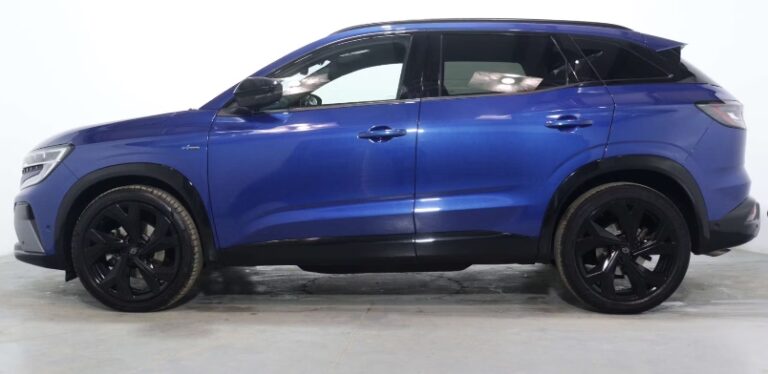 The Symbol of a Revolution: Charting the Evolution of the Renault Austral