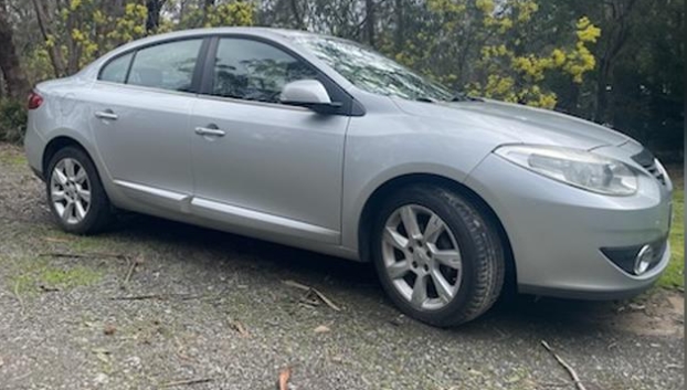 The Global Sedan: A Comprehensive History of the Renault Fluence