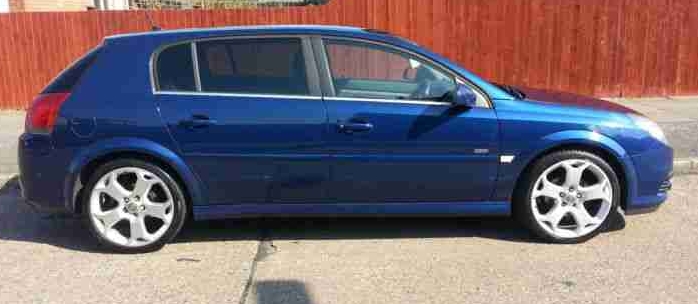 The Vauxhall Signum: A Bold Bet on Spaciousness and Style
