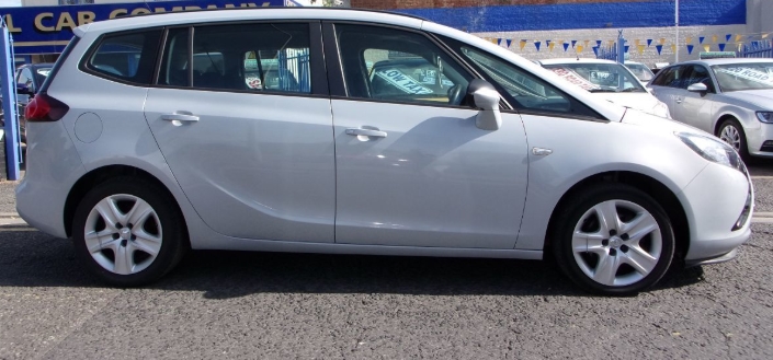 The Unassuming Hero: Charting the Evolution of the Vauxhall Zafira