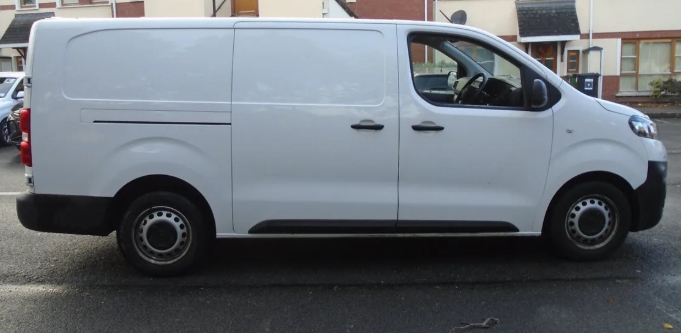 History of The Opel Vivaro: A Versatile Workhorse in the Commercial Van Segment