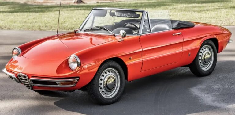 The Last of the Breed: A Comprehensive History of the Alfa Romeo Spider Duetto (1966–1993)