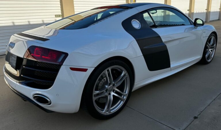 The Vorsprung durch Technik Supercar: The History of the Audi R8