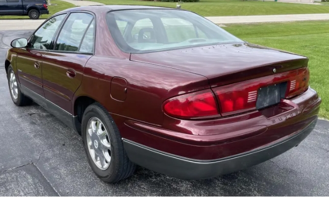 The Grand Tourer’s Swan Song: How the 1997–2004 Buick Regal GS Redefined an American Icon