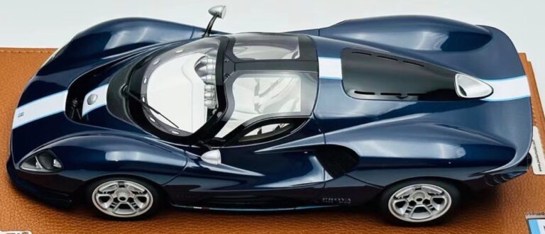 The Resurrected Marque: The Definitive History of the De Tomaso P72