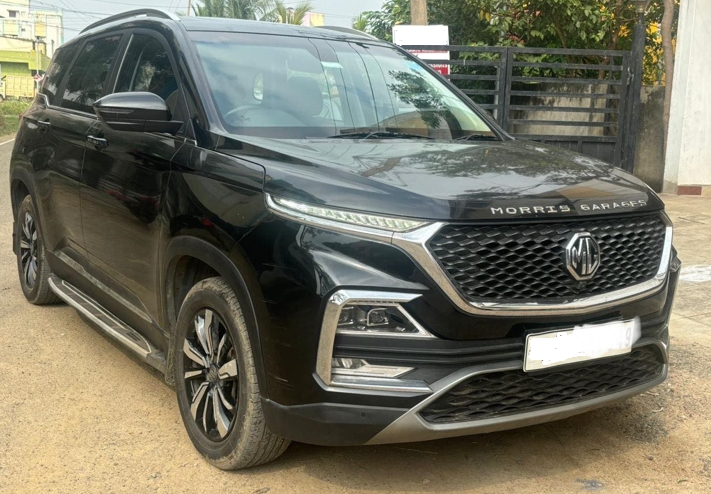 The Third Row Ascendancy: A Chronicle of the MG Hector Plus