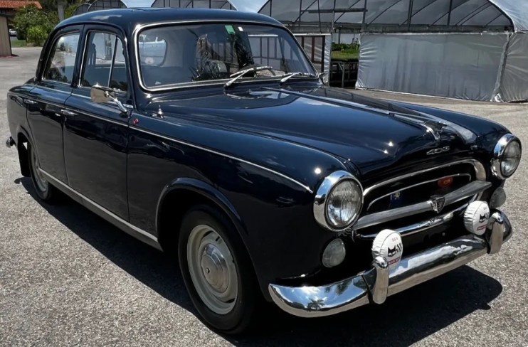 Evolution of The Peugeot 403: France’s ‘Gentleman’ and the End of an Era