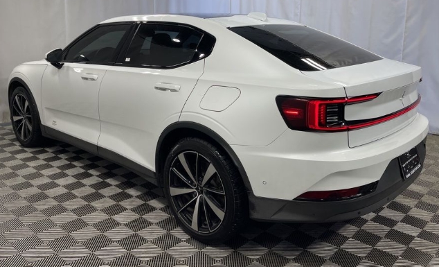 The Polestar 2: Forging a New Evolutionary Path in the Premium Electric Arena