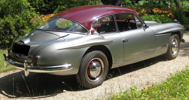 The Glassfiber Grand Tourer: A Chronicle of the Jensen 541, 541R, and 541S