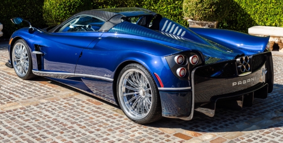 The Evolution of the Pagani Huayra: A Hypercar Masterpiece