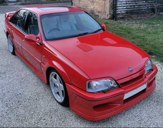 Vauxhall Carlton: Evolution of a British Executive and Performance Sedan