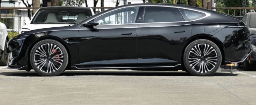 The Evolution of the Avatr 12: China’s High-Tech Electric Sedan Comes of Age