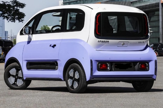 The Evolution of the Baojun KiWi EV: From Experimental Microcar to Smart Urban Mobility Platform