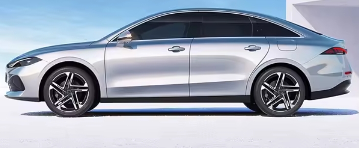 The Roewe D7: Evolution of SAIC’s Modern Electrified Sedan Platform