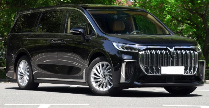 The Evolution of the Voyah Dreamer