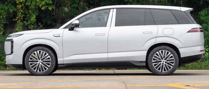 The Evolution of the Denza N8L and N9: BYD’s Flagship SUV Strategy