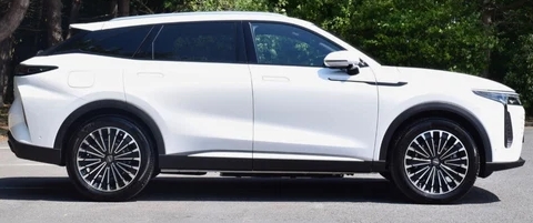 The Evolution of the Omoda 9: A New Generation of Global Hybrid SUVs